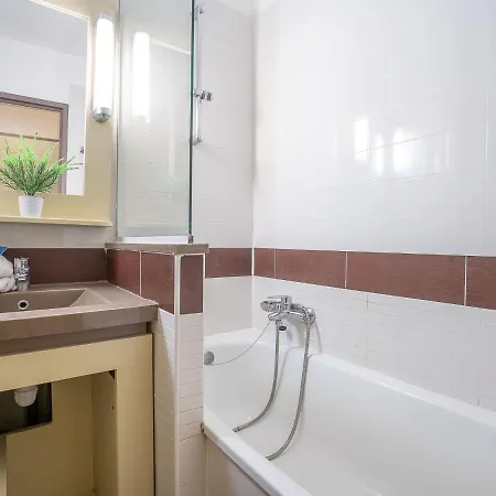 Appartement Le Village - C3 217 By Interhome Saint-Raphaël