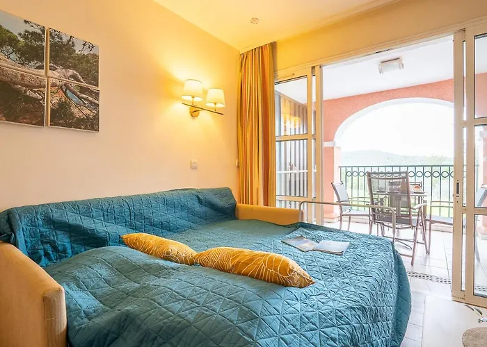 Apartment Le Village - C3 217 By Interhome Saint-Raphaël