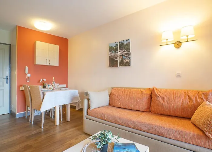 Apartment Le Village - C3 217 By Interhome